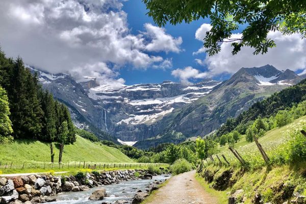 cirque-de-gavarnie-wandering-bird-pyrenees-road-trip