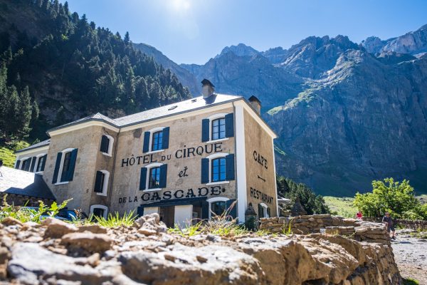 hotel-du-cirque-et-de-la-cascade-de-gavarnie-exterieur